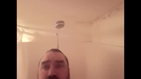 Snapshot of neverseentthatb4 chatting on February 26, 2026, 12:42 am Matt online show from February 26, 2026, 12:42 am