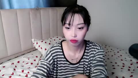 Snapshot of neverstopkissing chatting on May 19, 2026, 1:56 am Rin online show from May 19, 2026, 1:56 am