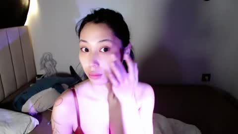 Snapshot of neverstopkissing chatting on May 26, 2026, 2:40 am Rin online show from May 26, 2026, 2:40 am