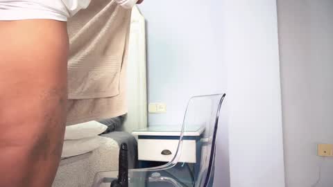 Snapshot of new_dee chatting on March 11, 2025, 12:28 pm new dee online show from March 11, 2025, 12:28 pm