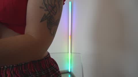 Snapshot of new_dee chatting on September 9, 2025, 8:14 am new dee online show from September 9, 2025, 8:14 am