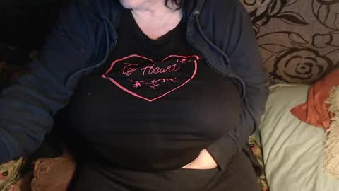 Snapshot of new_milf chatting on April 20, 2026, 1:52 am Lilly online show from April 20, 2026, 1:52 am