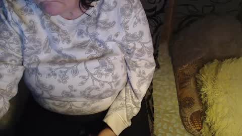 Snapshot of new_milf chatting on April 27, 2026, 3:04 am Lilly online show from April 27, 2026, 3:04 am