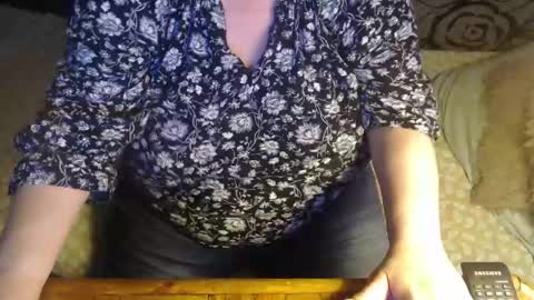 Snapshot of new_milf chatting on May 25, 2026, 2:28 am Lilly online show from May 25, 2026, 2:28 am