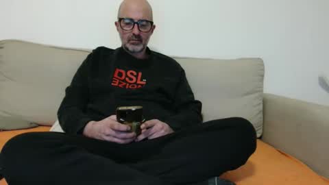 simi online show from January 12, 2026, 6:35 pm