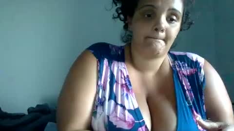 Snapshot of newfiebbw chatting on July 16, 2026, 10:38 pm Ms. Natural online show from July 16, 2026, 10:38 pm