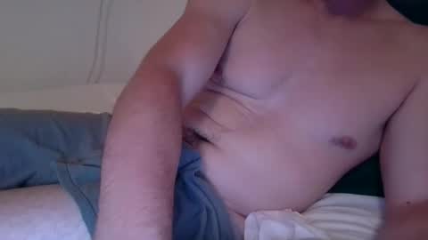 Snapshot of newu2022 chatting on October 2, 2025, 9:05 am newu2022 online show from October 2, 2025, 9:05 am