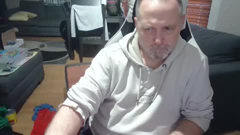 NewWorld online show from November 30, 2025, 7:40 pm