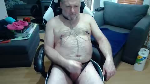 NewWorld online show from April 10, 2026, 6:45 pm