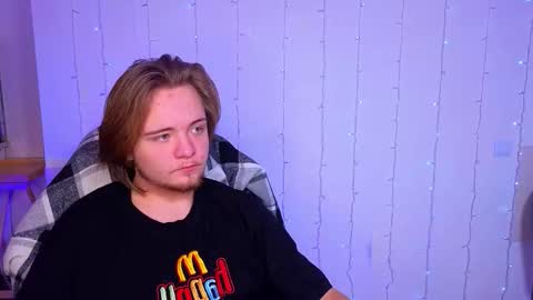 nexxxusme online show from February 3, 2026, 12:42 am