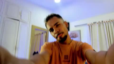 Snapshot of neyder_sanz chatting on February 10, 2026, 3:43 am NEYDER online show from February 10, 2026, 3:43 am