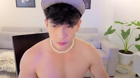 Snapshot of neythan__blaze chatting on May 19, 2026, 8:59 pm online show from May 19, 2026, 8:59 pm