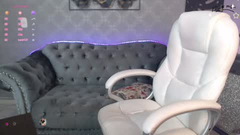 Sandra online show from February 8, 2025, 6:01 pm