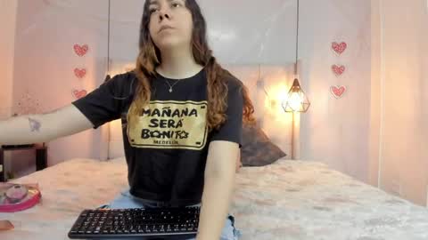 Milena online show from July 6, 2026, 1:19 pm