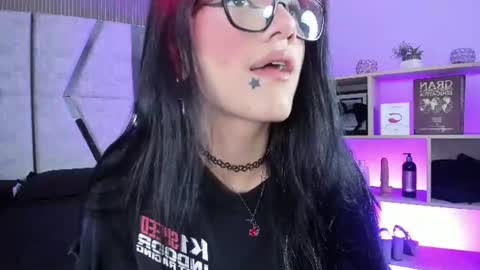 nezukoo_1 online show from July 27, 2026, 9:00 pm