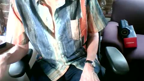 Snapshot of nfgwholoves2cum chatting on July 16, 2026, 9:21 pm NFG Nice Friendly Guy Dick online show from July 16, 2026, 9:21 pm