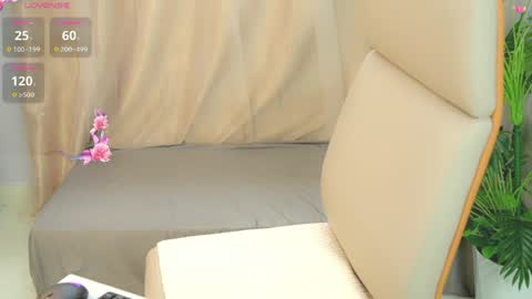 Snapshot of nhatlinhnguyen chatting on May 12, 2026, 7:27 am nhatlinhnguyen online show from May 12, 2026, 7:27 am