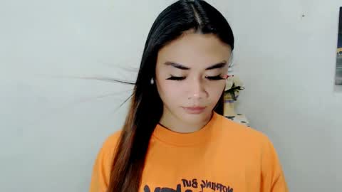 hottie nicole online show from April 8, 2026, 12:32 am