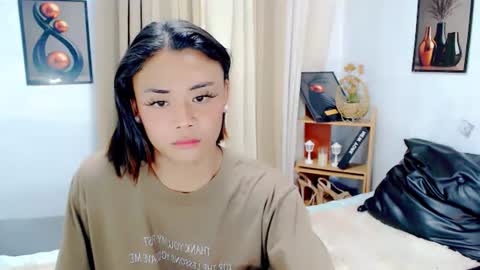 hottie nicole online show from July 29, 2026, 1:48 am