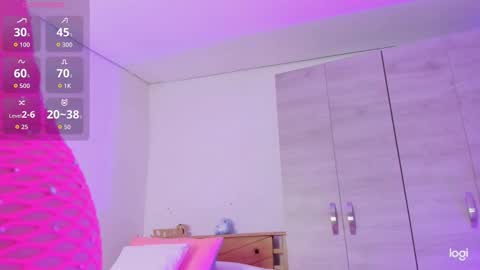 nia_16 online show from October 21, 2025, 2:34 am