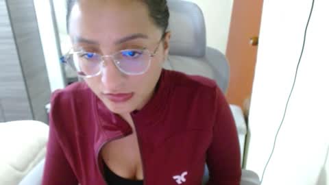 Dani online show from December 4, 2025, 10:07 pm