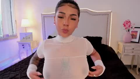 Snapshot of nia_malkova chatting on April 25, 2026, 4:59 pm Nia Malkova online show from April 25, 2026, 4:59 pm
