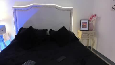 Snapshot of nia_malkova chatting on May 11, 2026, 9:04 am Nia Malkova online show from May 11, 2026, 9:04 am