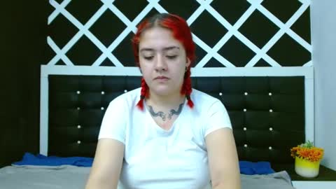 Estefani  online show from December 17, 2024, 2:44 pm