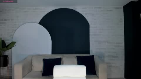 SQUIRTER DOLL    online show from October 5, 2025, 5:22 pm