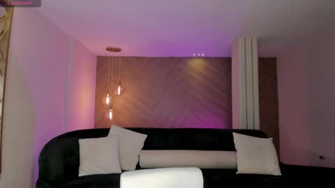 SQUIRTER DOLL    online show from February 5, 2026, 6:12 pm