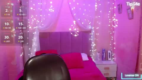 niamh_lifah online show from July 14, 2026, 1:39 pm