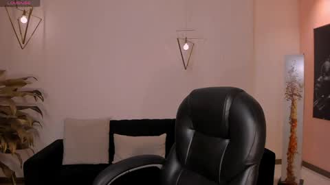 Call me Nia  online show from May 13, 2026, 2:53 am