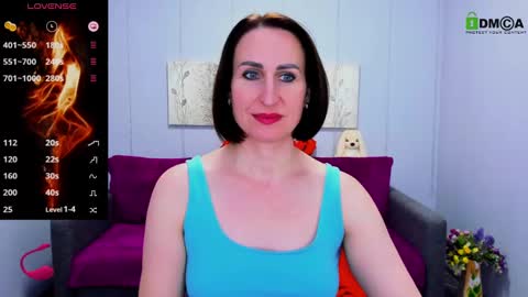 niasmithh online show from March 1, 2025, 4:11 pm