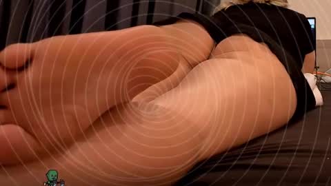 Kim online show from April 18, 2026, 6:39 am