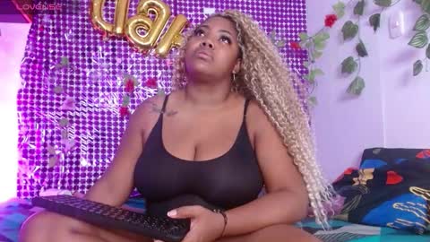 Niawk online show from September 25, 2025, 1:37 pm