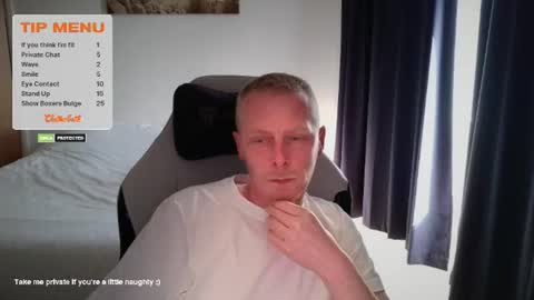 nice_chat_guy online show from July 23, 2026, 3:32 pm