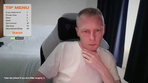 nice_chat_guy online show from July 25, 2026, 3:31 pm