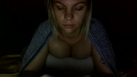 Snapshot of nicecolddrink2 chatting on December 2, 2024, 11:45 am Amber online show from December 2, 2024, 11:45 am