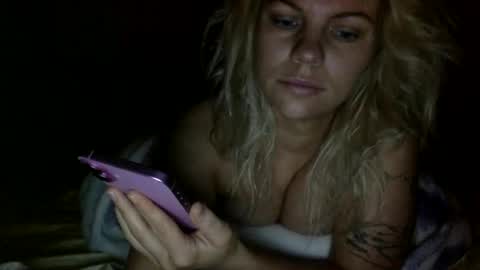 Snapshot of nicecolddrink2 chatting on January 1, 2025, 11:49 am Amber online show from January 1, 2025, 11:49 am