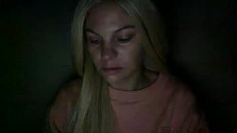 Snapshot of nicecolddrink2 chatting on October 6, 2025, 9:40 am Amber online show from October 6, 2025, 9:40 am