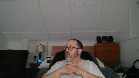 Snapshot of niceguy7208 chatting on February 15, 2025, 5:41 am niceguy7208 online show from February 15, 2025, 5:41 am