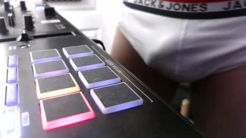 niceguy_69xx online show from February 21, 2026, 9:49 pm