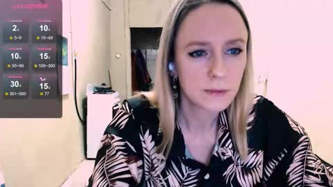 Snapshot of nicekat chatting on February 7, 2026, 10:13 pm Kathrine online show from February 7, 2026, 10:13 pm