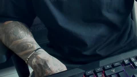 Snapshot of nicepussyandcock chatting on September 21, 2025, 10:00 pm Camila And Steeven online show from September 21, 2025, 10:00 pm