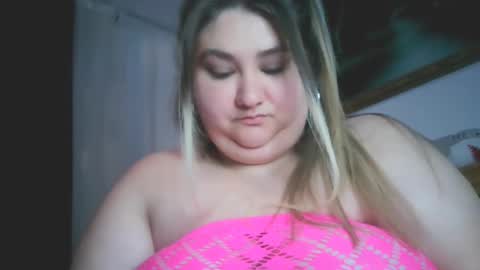 Nicholle online show from February 8, 2025, 10:08 pm