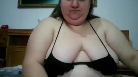 Nicholle online show from April 20, 2026, 11:24 am