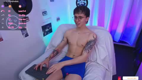 Snapshot of nick_bangover chatting on June 23, 2026, 6:28 pm Nico online show from June 23, 2026, 6:28 pm