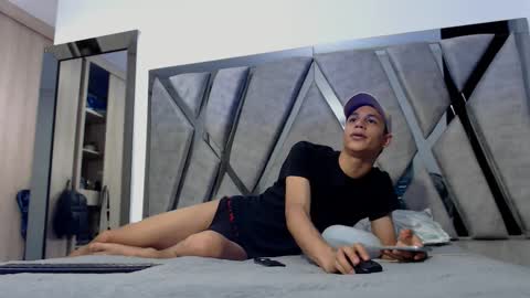 Nick Hot online show from March 24, 2026, 1:54 am