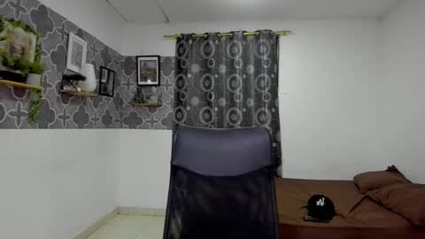Snapshot of nick_nova chatting on November 29, 2025, 1:14 pm nick_nova online show from November 29, 2025, 1:14 pm