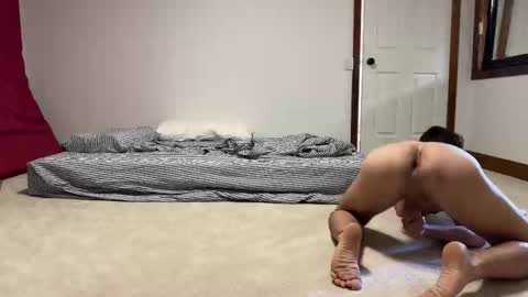 Snapshot of nick_throw_ chatting on October 15, 2025, 11:16 pm nick_throw_ online show from October 15, 2025, 11:16 pm